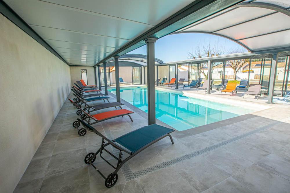 La Corvette Maison Avec Piscine/Parking/Wifi/Plages 5Kms Les Mathes Luaran gambar